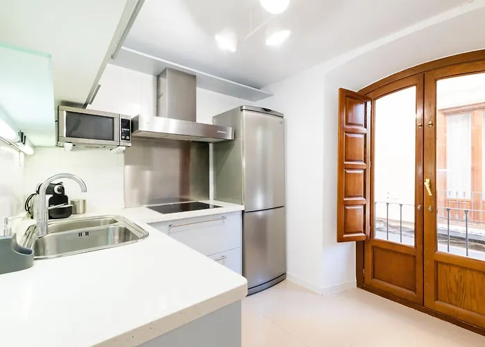 Moderno En Centro غرناطة